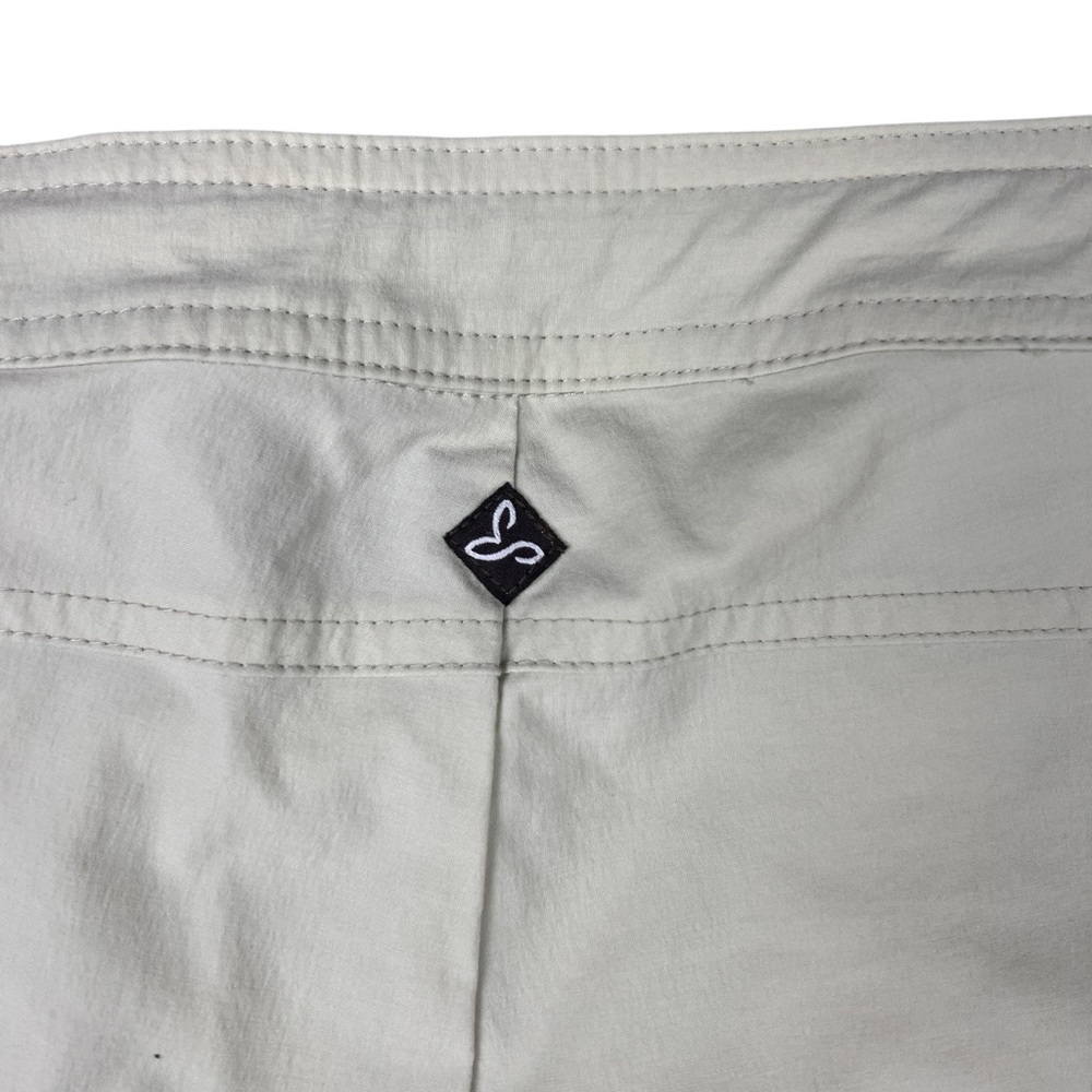 PrAna Shorts Women’s Medium Bermuda Outdoor Hiking Beige Khaki Pull Up Stretch - Picture 4 of 11